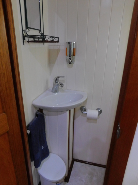 2005 Great Harbour GH37