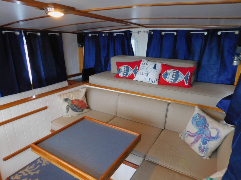2005 Great Harbour GH37