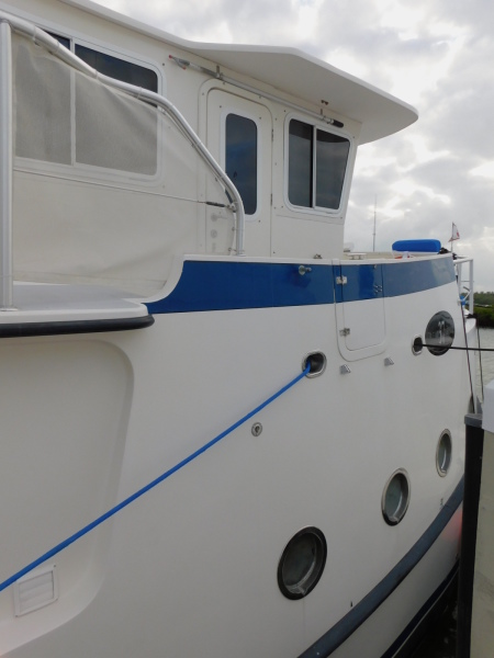 2005 Great Harbour GH37