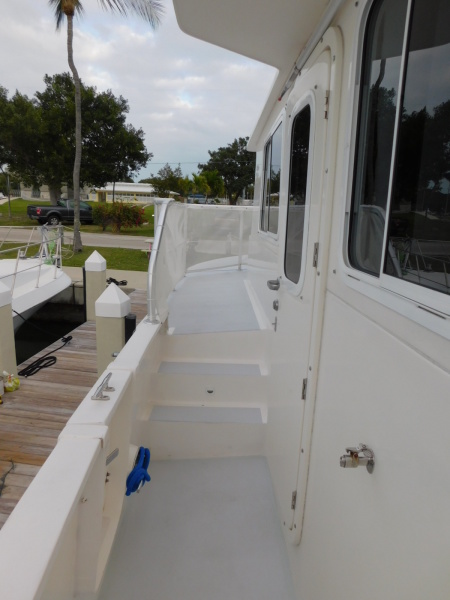 2005 Great Harbour GH37