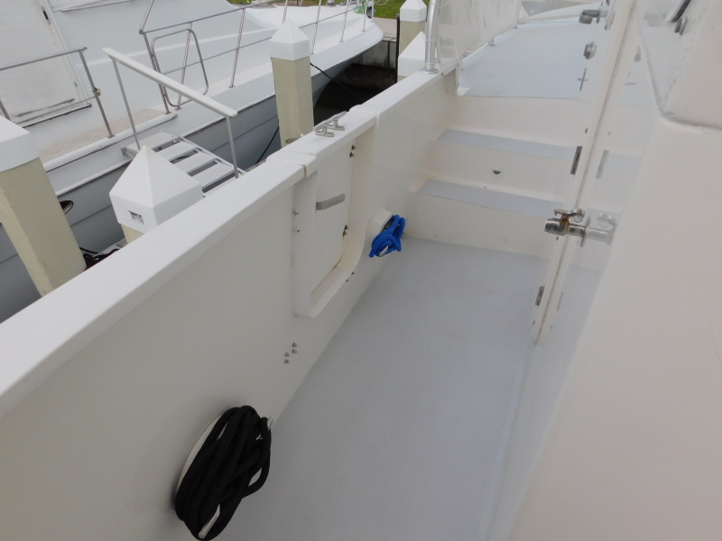2005 Great Harbour GH37