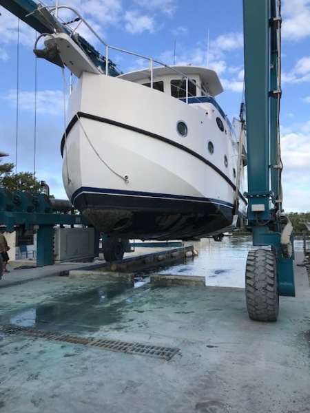 2005 Great Harbour GH37