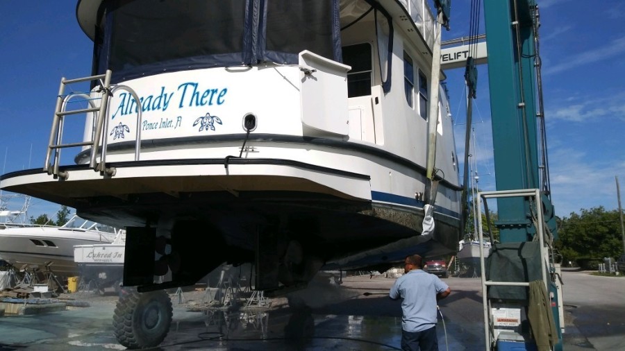 2005 Great Harbour GH37