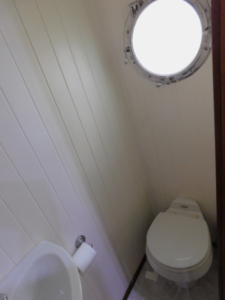 2005 Great Harbour GH37