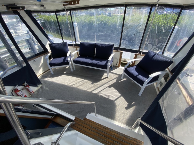 1989 Sea Ray Aft Cabin