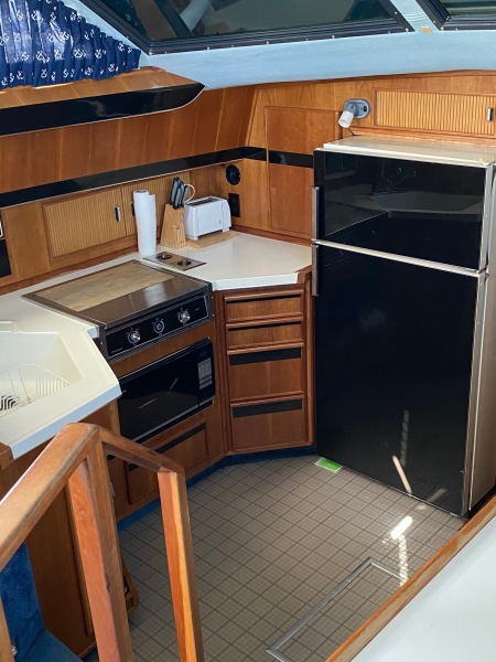 1989 Sea Ray Aft Cabin