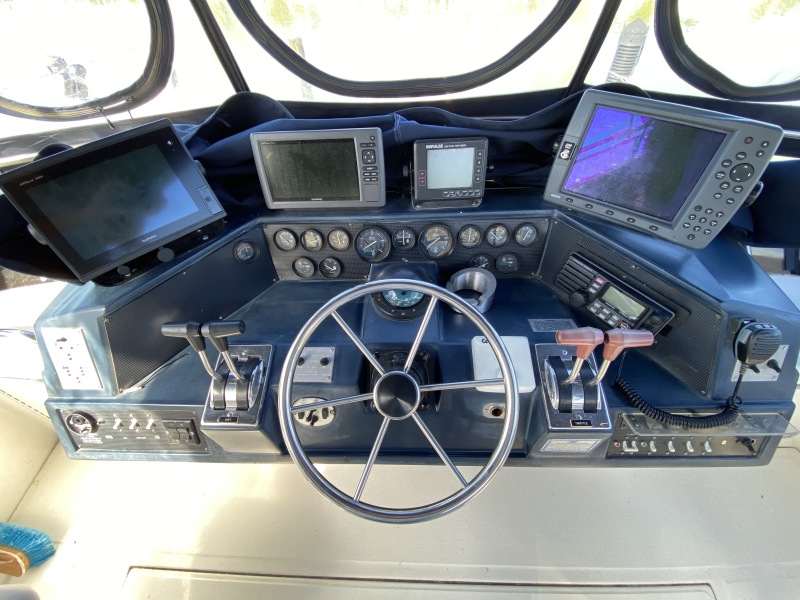 1989 Sea Ray Aft Cabin