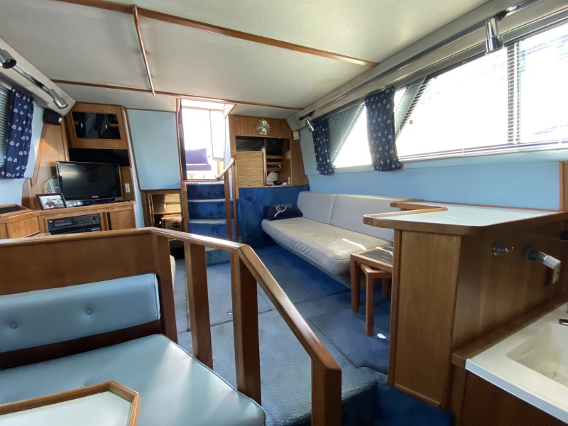 1989 Sea Ray Aft Cabin