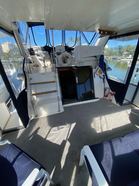 1989 Sea Ray Aft Cabin