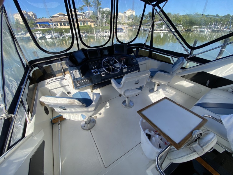 1989 Sea Ray Aft Cabin