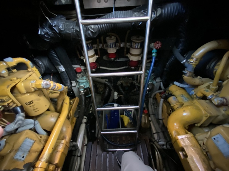 1989 Sea Ray Aft Cabin