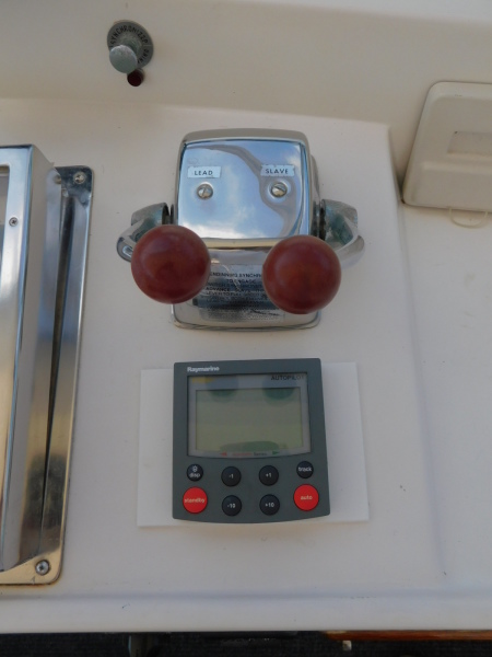 1987 Jefferson 42 Sundeck