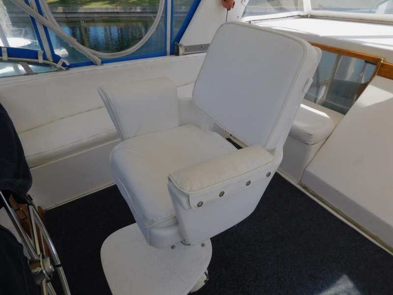 1987 Jefferson 42 Sundeck