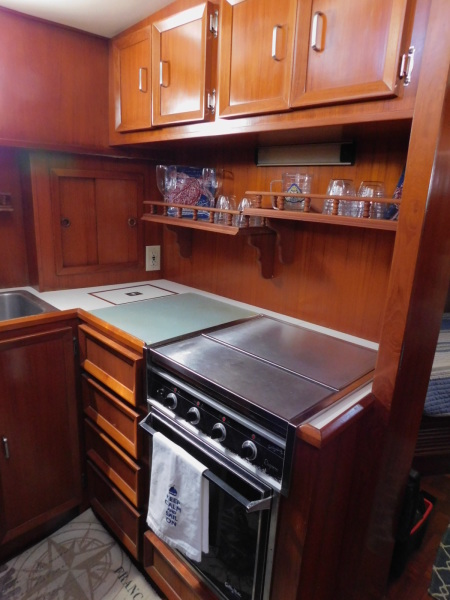1987 Jefferson 42 Sundeck