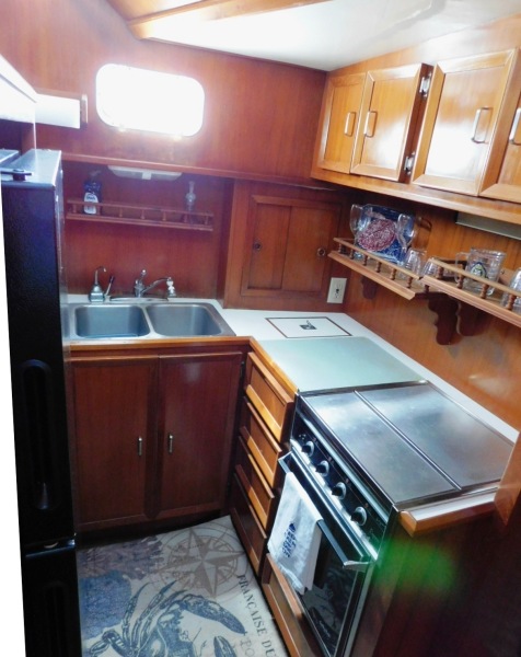 1987 Jefferson 42 Sundeck