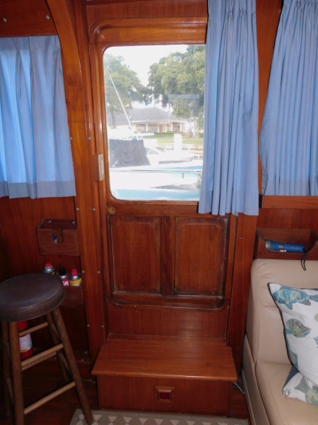 1987 Jefferson 42 Sundeck