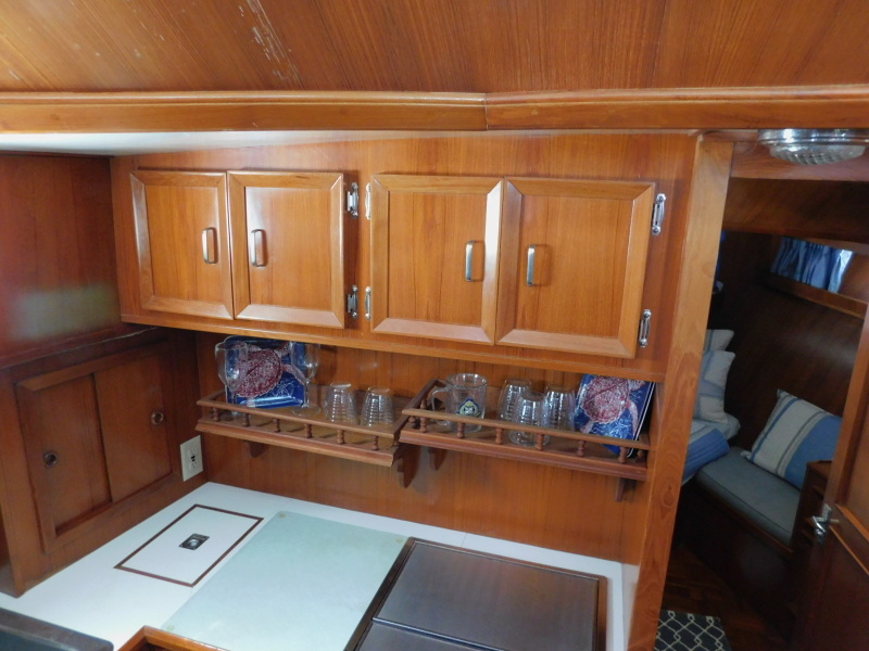 1987 Jefferson 42 Sundeck