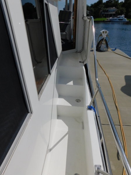 1987 Jefferson 42 Sundeck