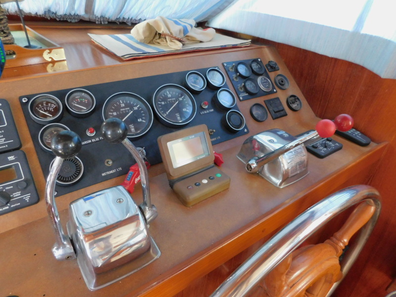 1987 Jefferson 42 Sundeck