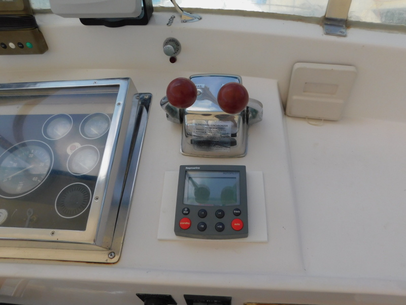 1987 Jefferson 42 Sundeck