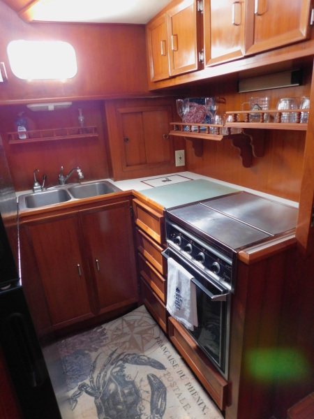 1987 Jefferson 42 Sundeck
