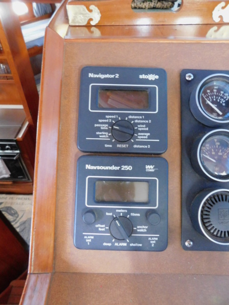 1987 Jefferson 42 Sundeck