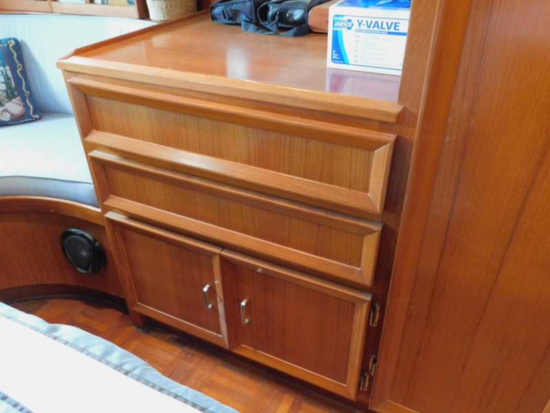 1987 Jefferson 42 Sundeck