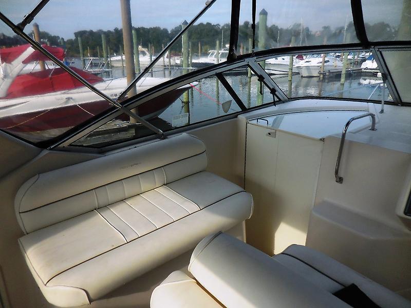 1999 Monterey 296