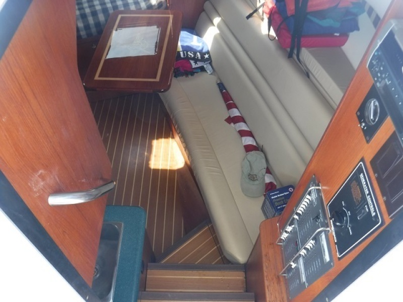 2001 Pursuit 3000 Offshore