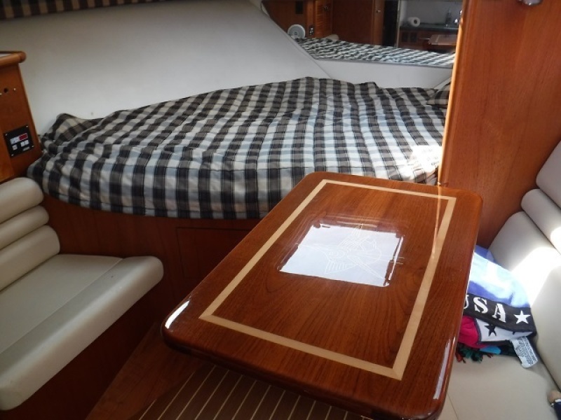 2001 Pursuit 3000 Offshore