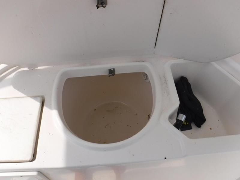 2001 Pursuit 3000 Offshore