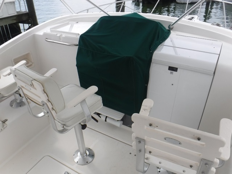 2001 Pursuit 3000 Offshore