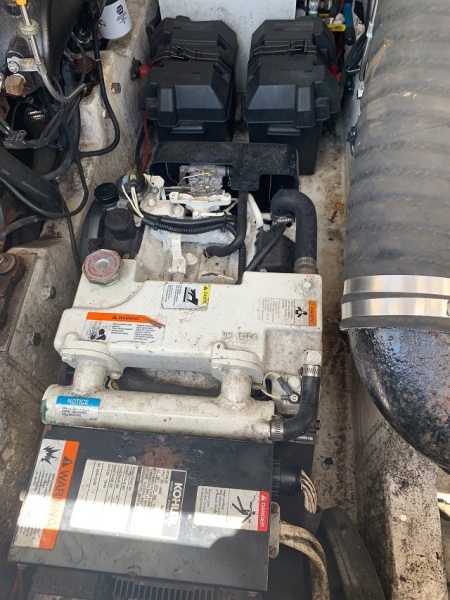 2001 Pursuit 3000 Offshore