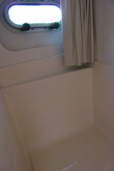 2000 Bayliner 3388 Command Bridge