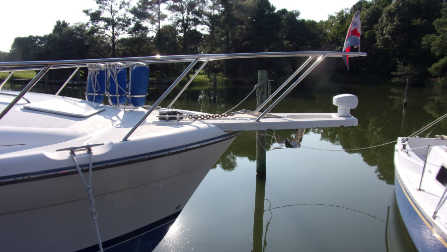2000 Bayliner 3388 Command Bridge