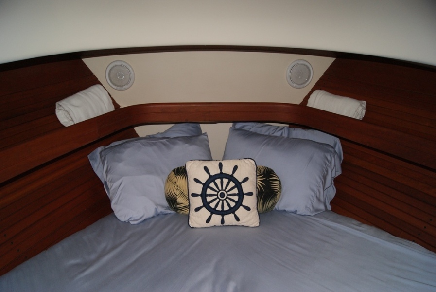 2008 Mainship '34 pilot'