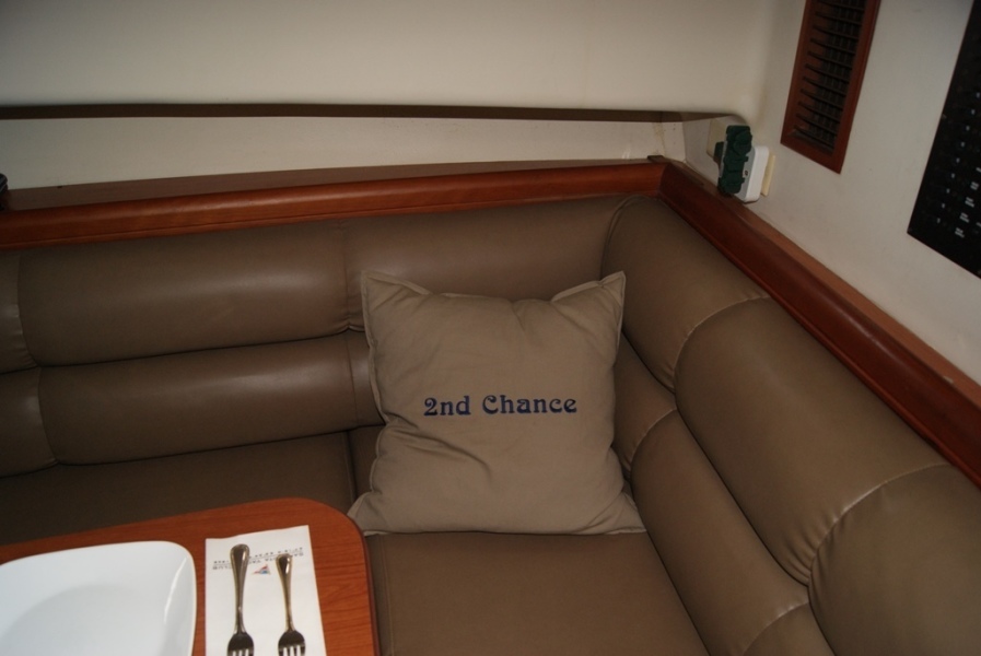 2008 Mainship '34 pilot'