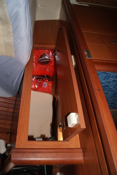 2008 Mainship '34 pilot'