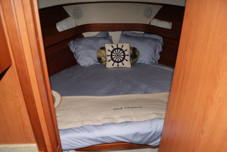 2008 Mainship '34 pilot'