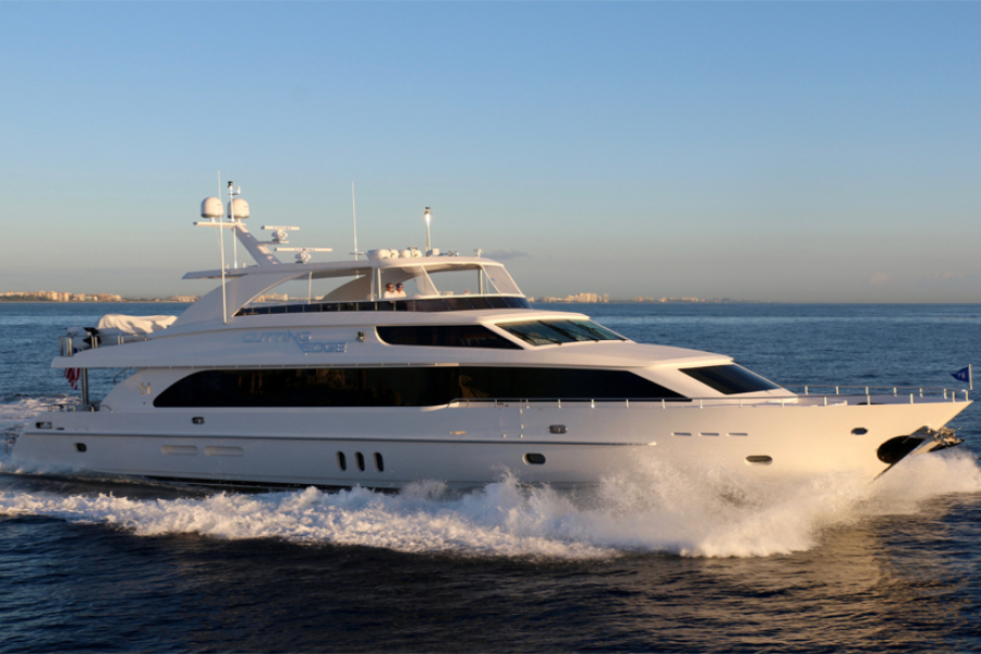 2016 Hargrave 101 Raised Pilothouse