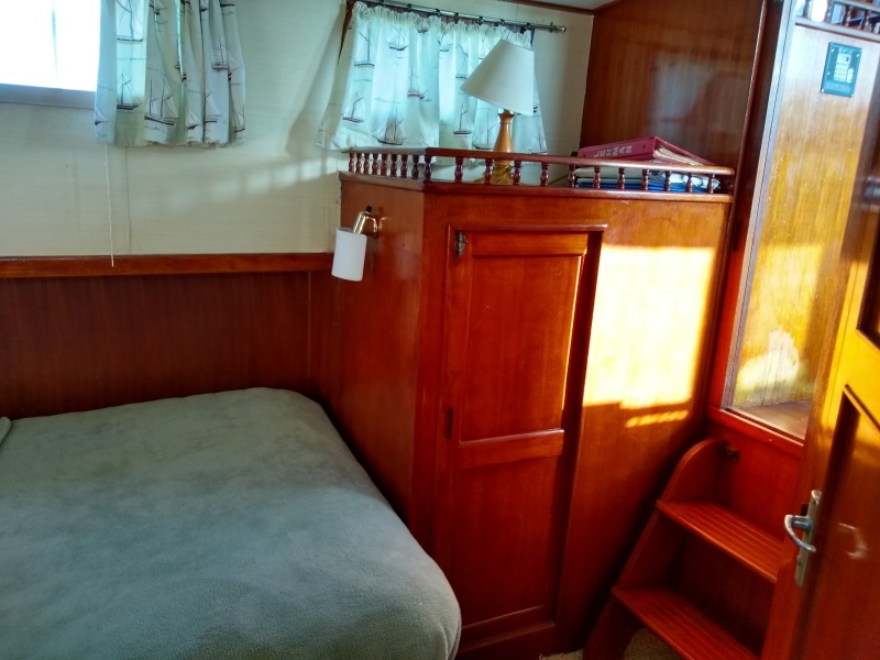 1979 Marine Trader Double Cabin