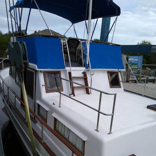 1979 Marine Trader Double Cabin