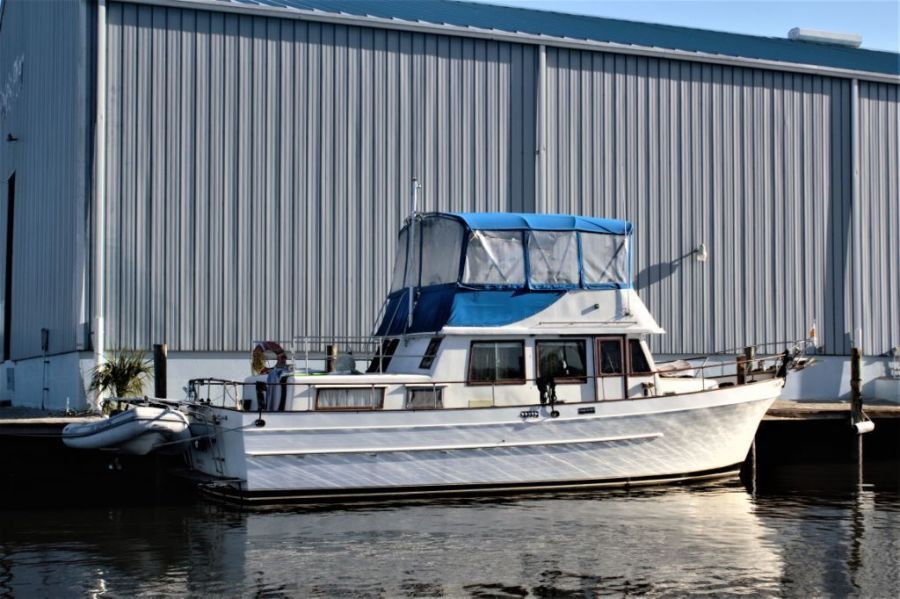 1979 Marine Trader Double Cabin