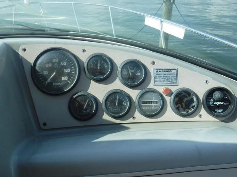 1998 Carver 350 Mariner