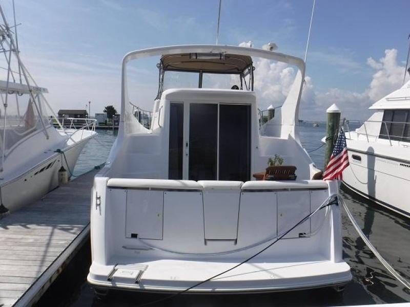1998 Carver 350 Mariner