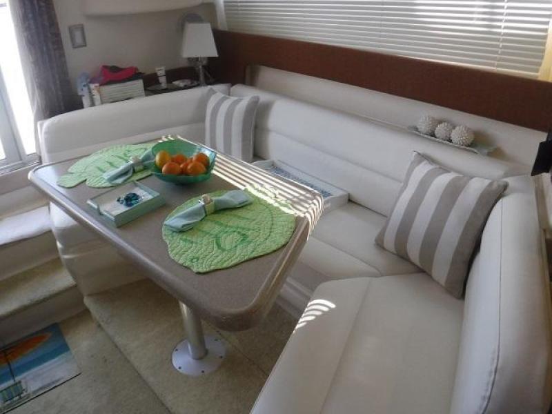 1998 Carver 350 Mariner