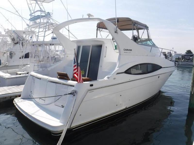 1998 Carver 350 Mariner
