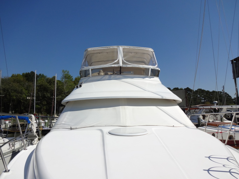 1998 Cruisers Yachts 35