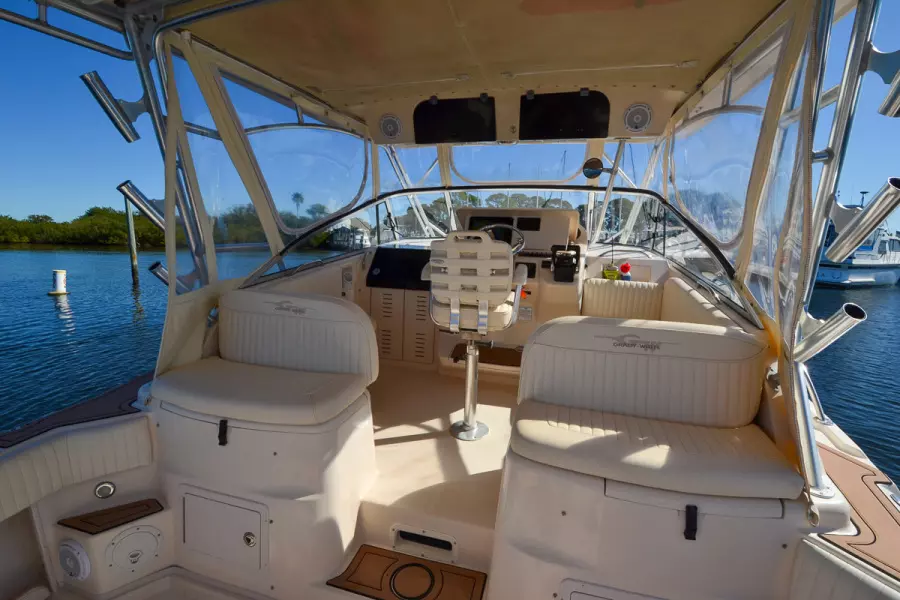 2005 Grady-White 330 Express