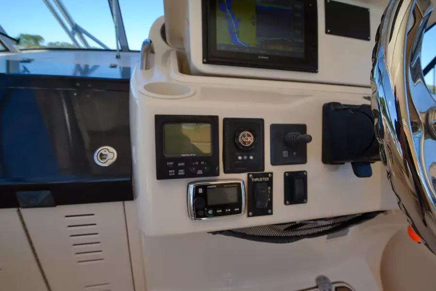 Autopilot & Bow Thruster